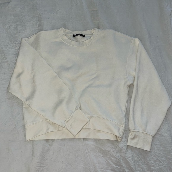 ZARA Cropped Crewneck Sweater - Picture 2 of 4